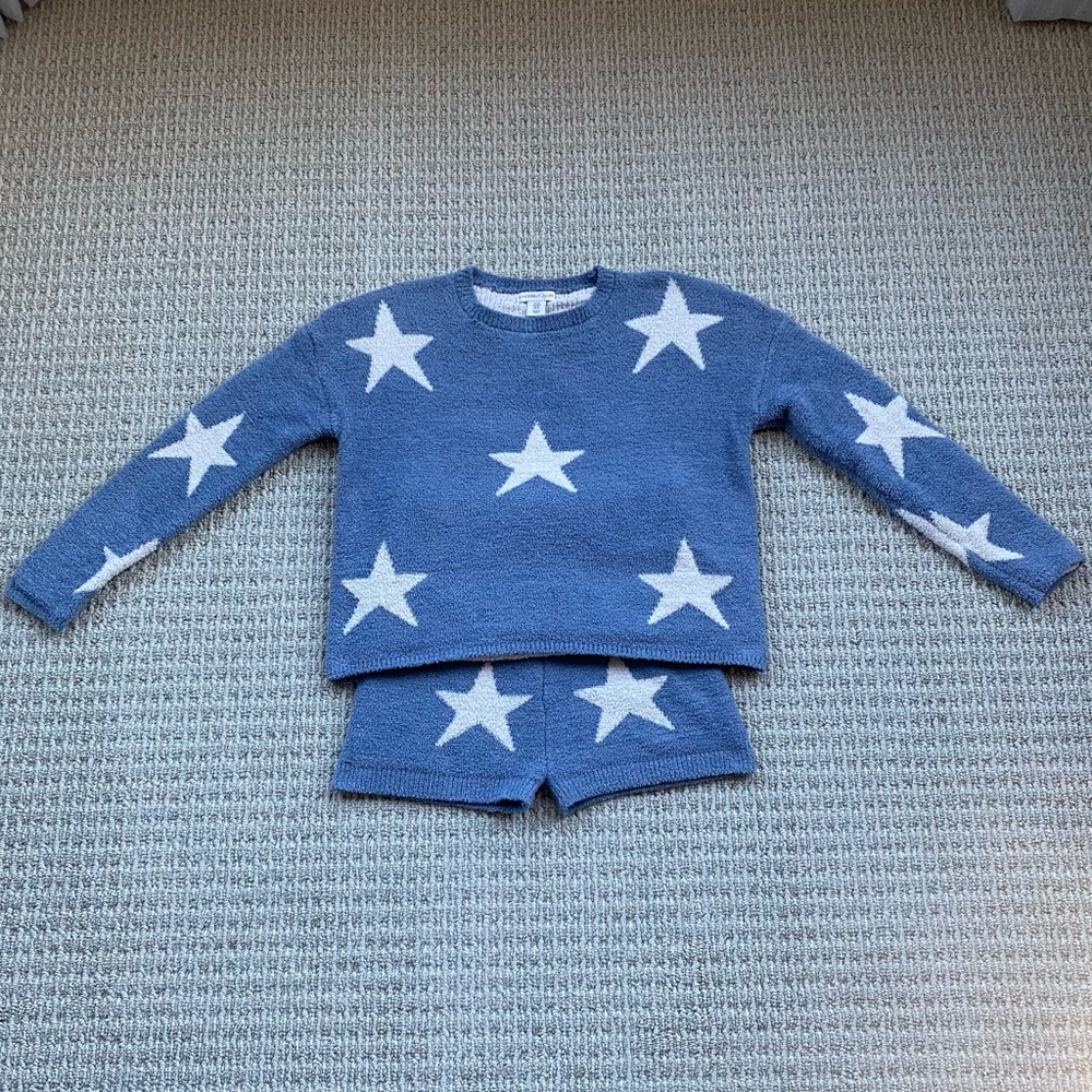Blue pj set with white stars, Sincerely Jules size M long sleeve top & shorts